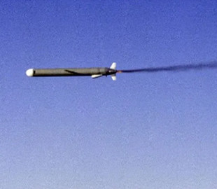 Росія продовжує виробляти ракети Х-101: чому санкції Заходу безсилі